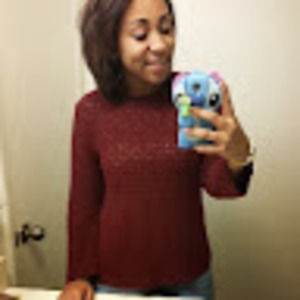 Meet your Posher, Kayla